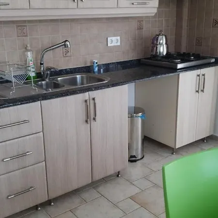 Apartment Fethiye Merkezde 2 Odali 6 *